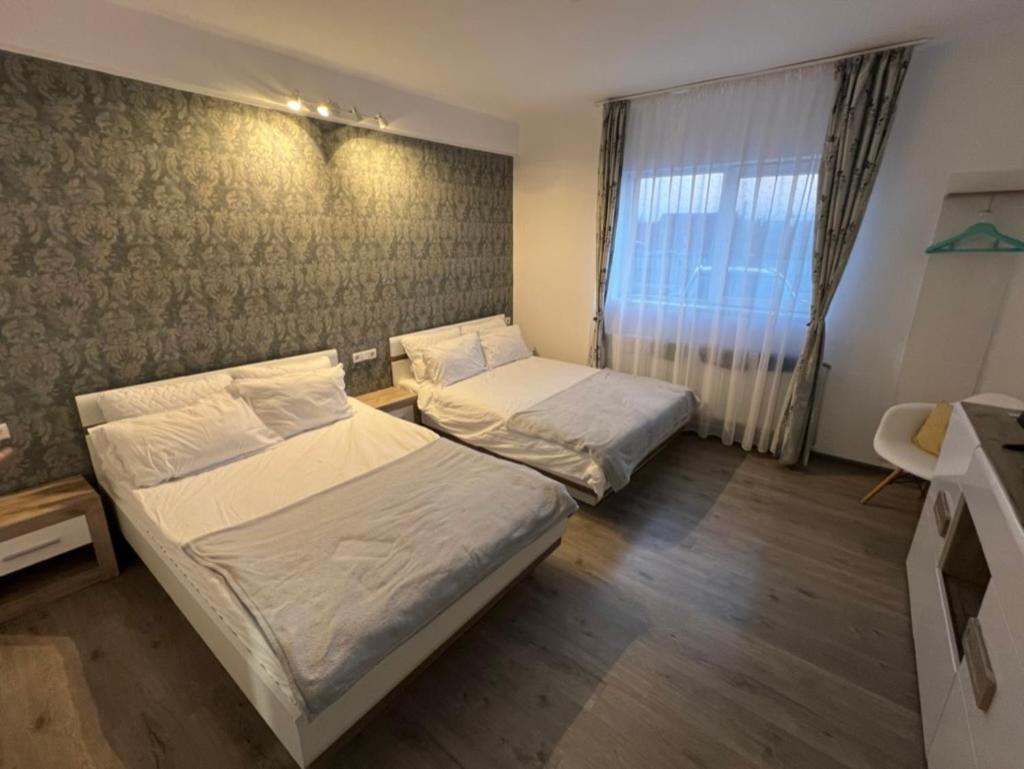 1-Beadroom Apartment With Free Parking Turda Exteriér fotografie