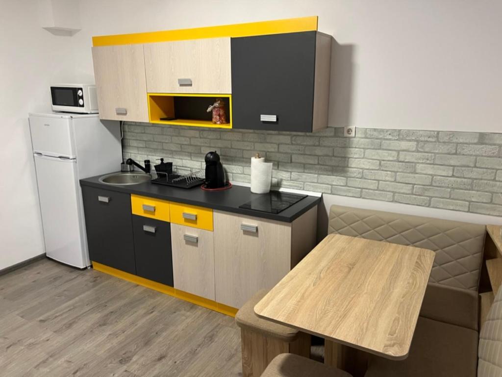 1-Beadroom Apartment With Free Parking Turda Exteriér fotografie